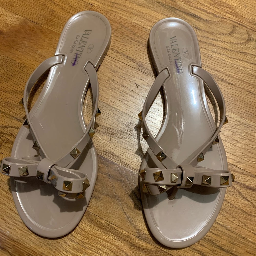 Auth Valentino rockstud flip flops jelly nude